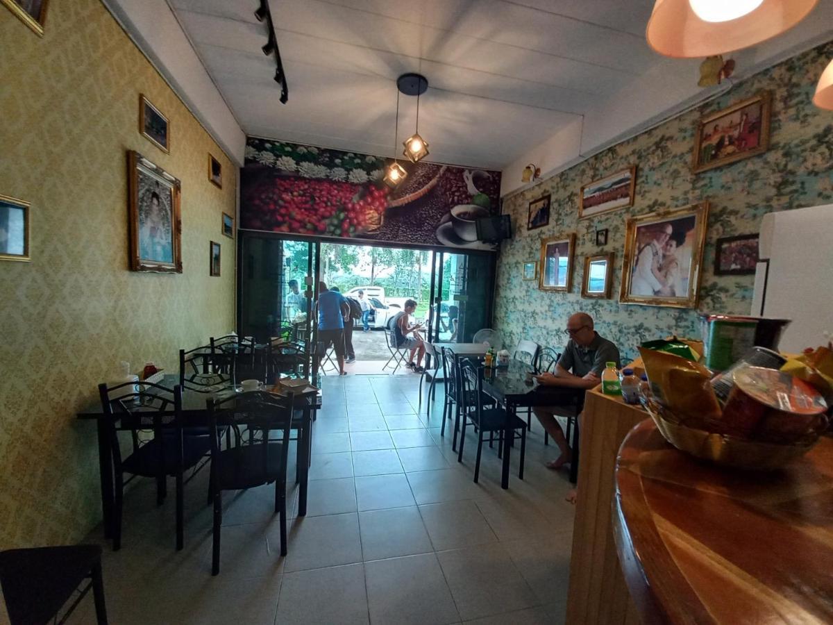 Amaretto Hostel Surat Thani Exterior photo