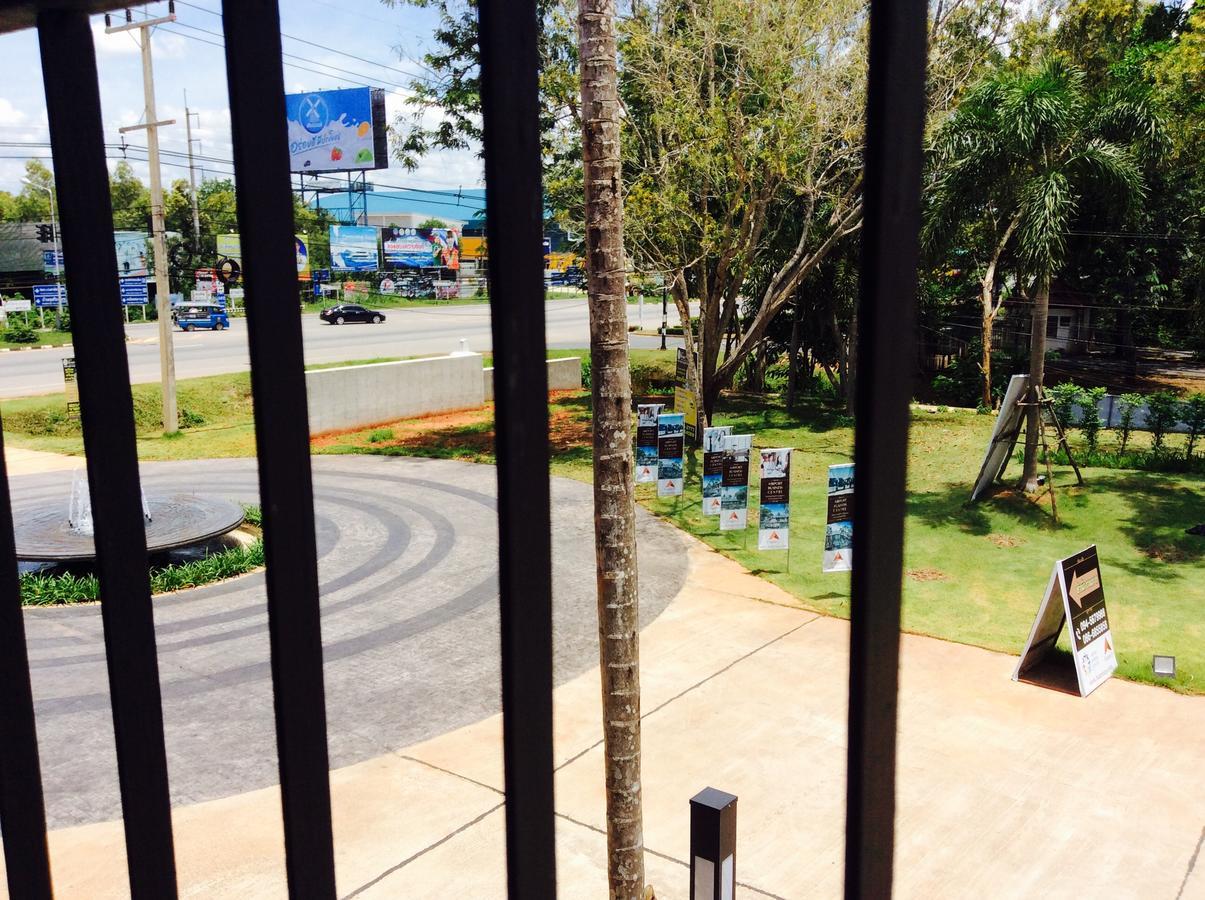 Amaretto Hostel Surat Thani Exterior photo
