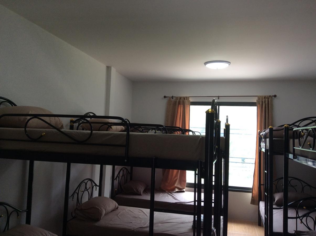 Amaretto Hostel Surat Thani Exterior photo