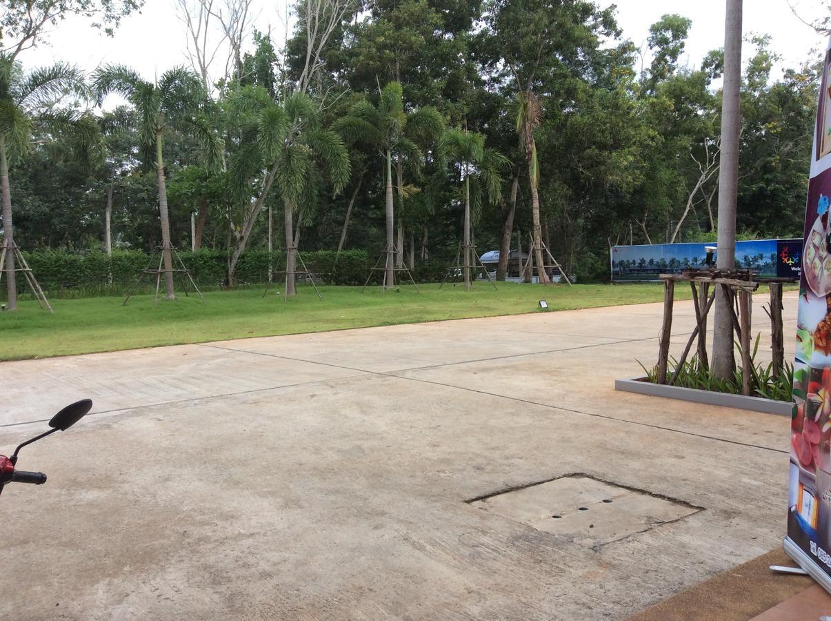 Amaretto Hostel Surat Thani Exterior photo