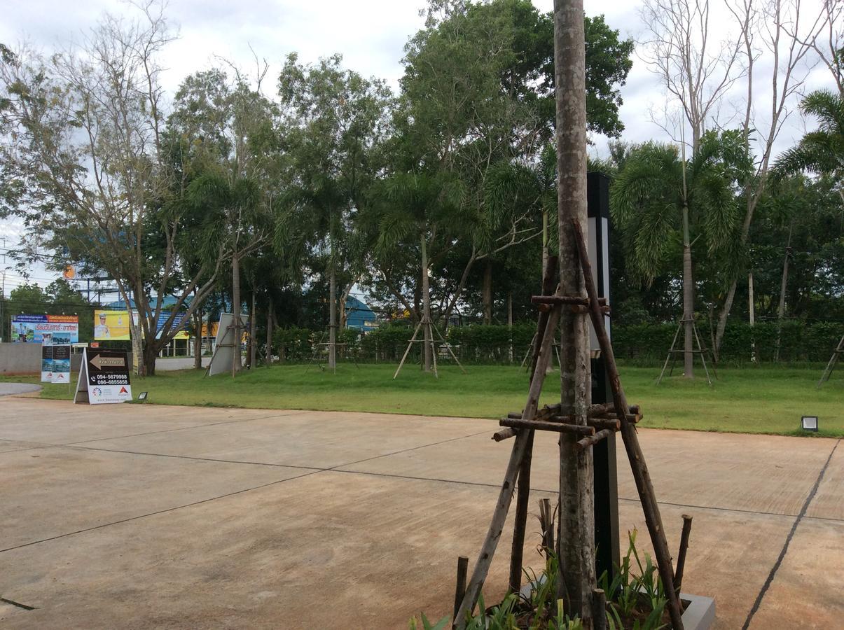 Amaretto Hostel Surat Thani Exterior photo