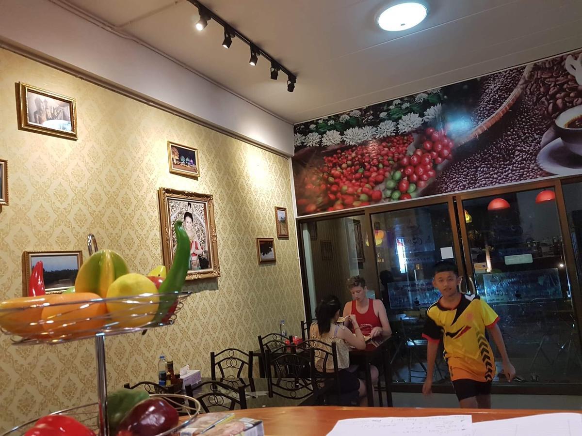 Amaretto Hostel Surat Thani Exterior photo
